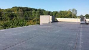 Commercial flat roof replacement