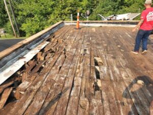 Commercial flat roof repair