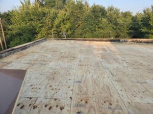 Commercial flat roof repair