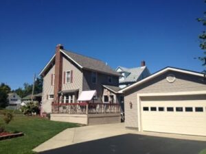 Residential shingle roof replacement